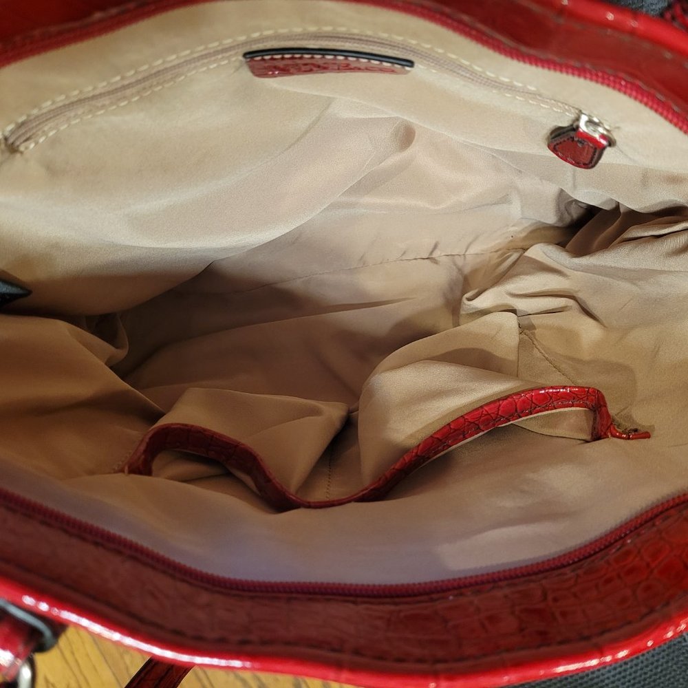 Nine & Co Red Bucket Tote - Picture 6 of 16